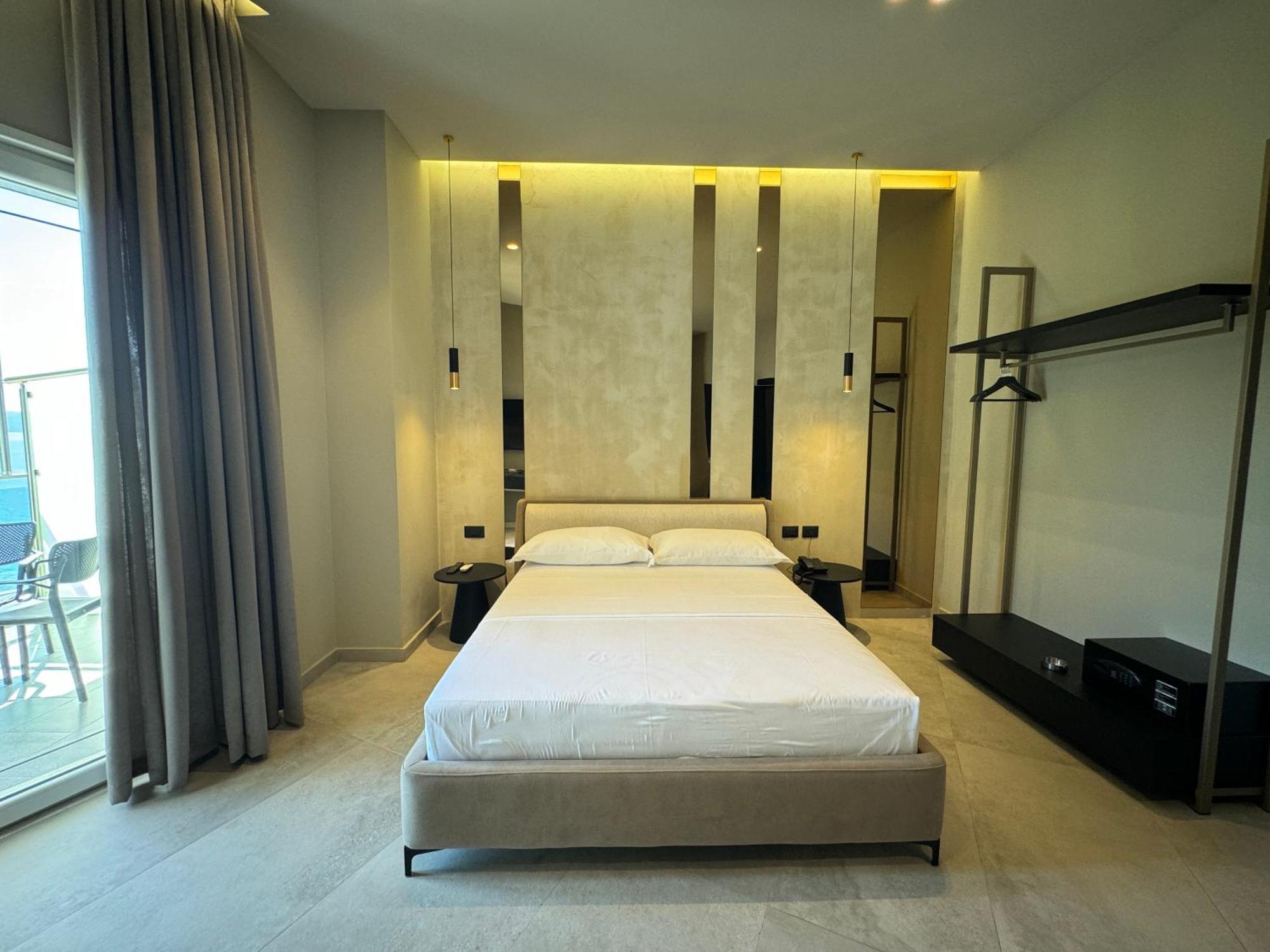 Nuna Hotel Radhima Kültér fotó