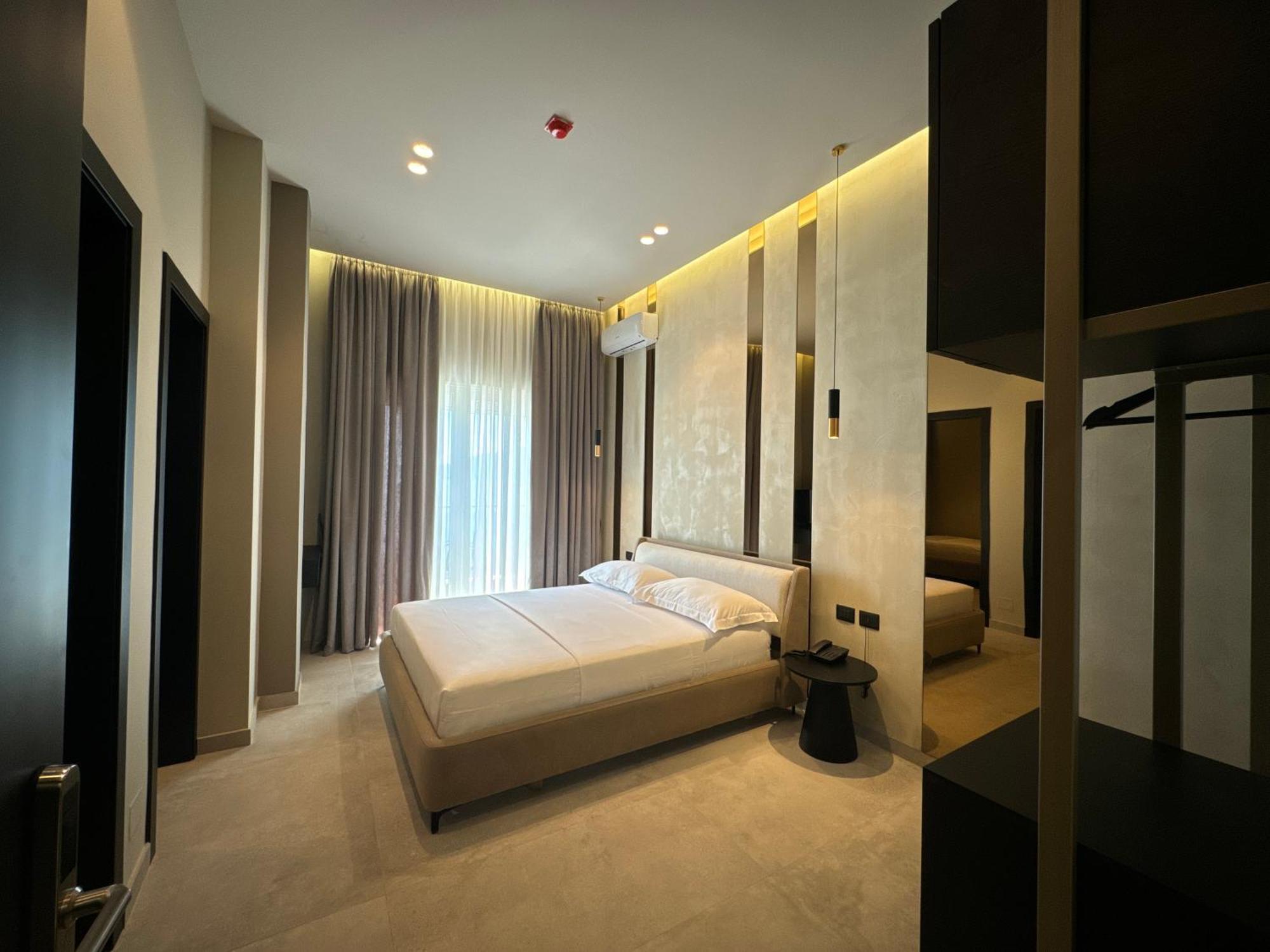 Nuna Hotel Radhima Kültér fotó