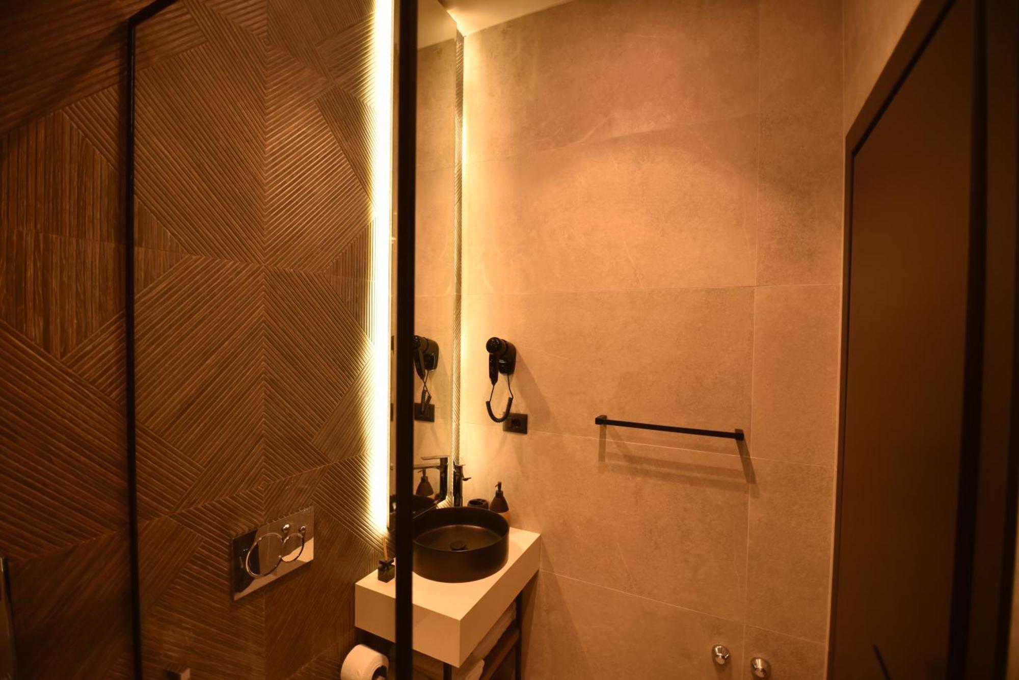 Nuna Hotel Radhima Szoba fotó