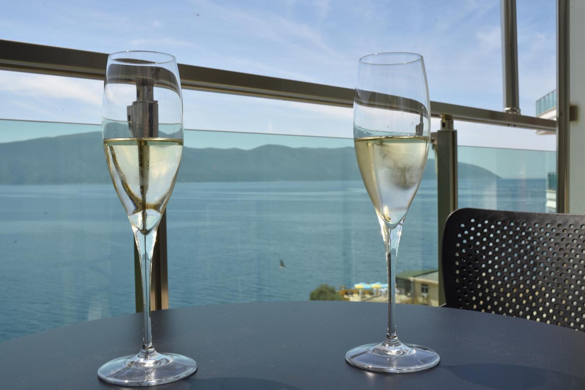 Nuna Hotel Radhima Szoba fotó