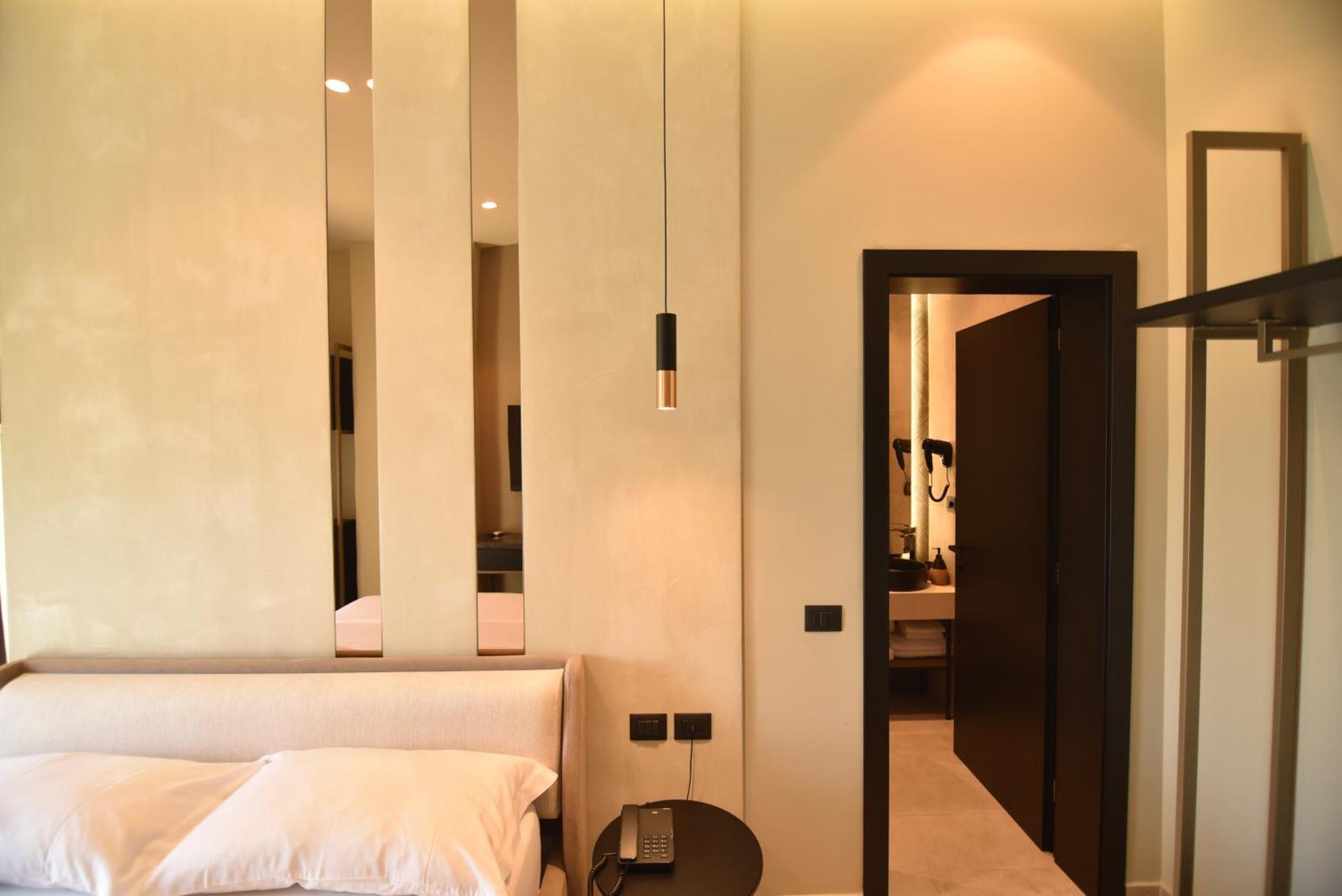 Nuna Hotel Radhima Szoba fotó