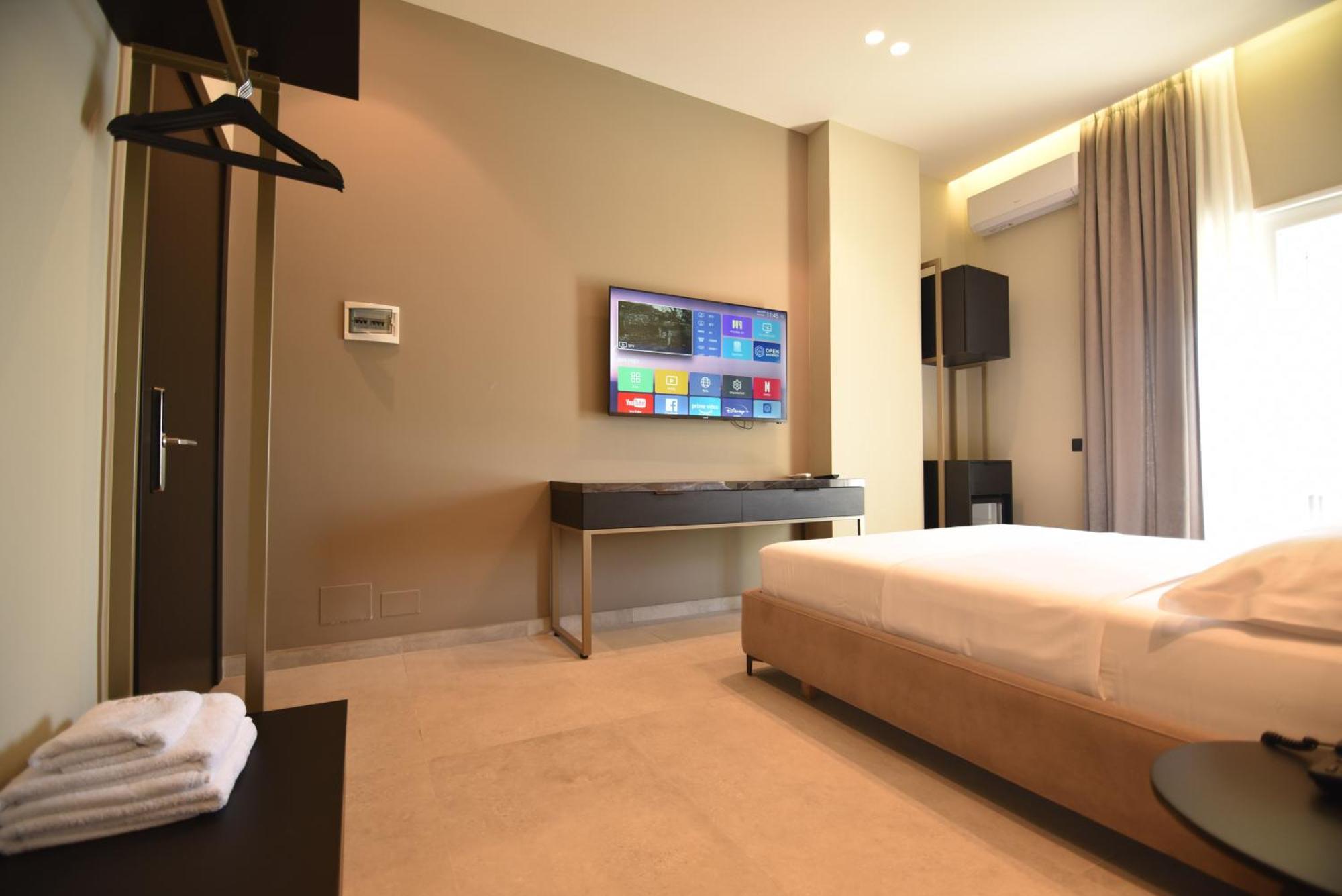 Nuna Hotel Radhima Szoba fotó